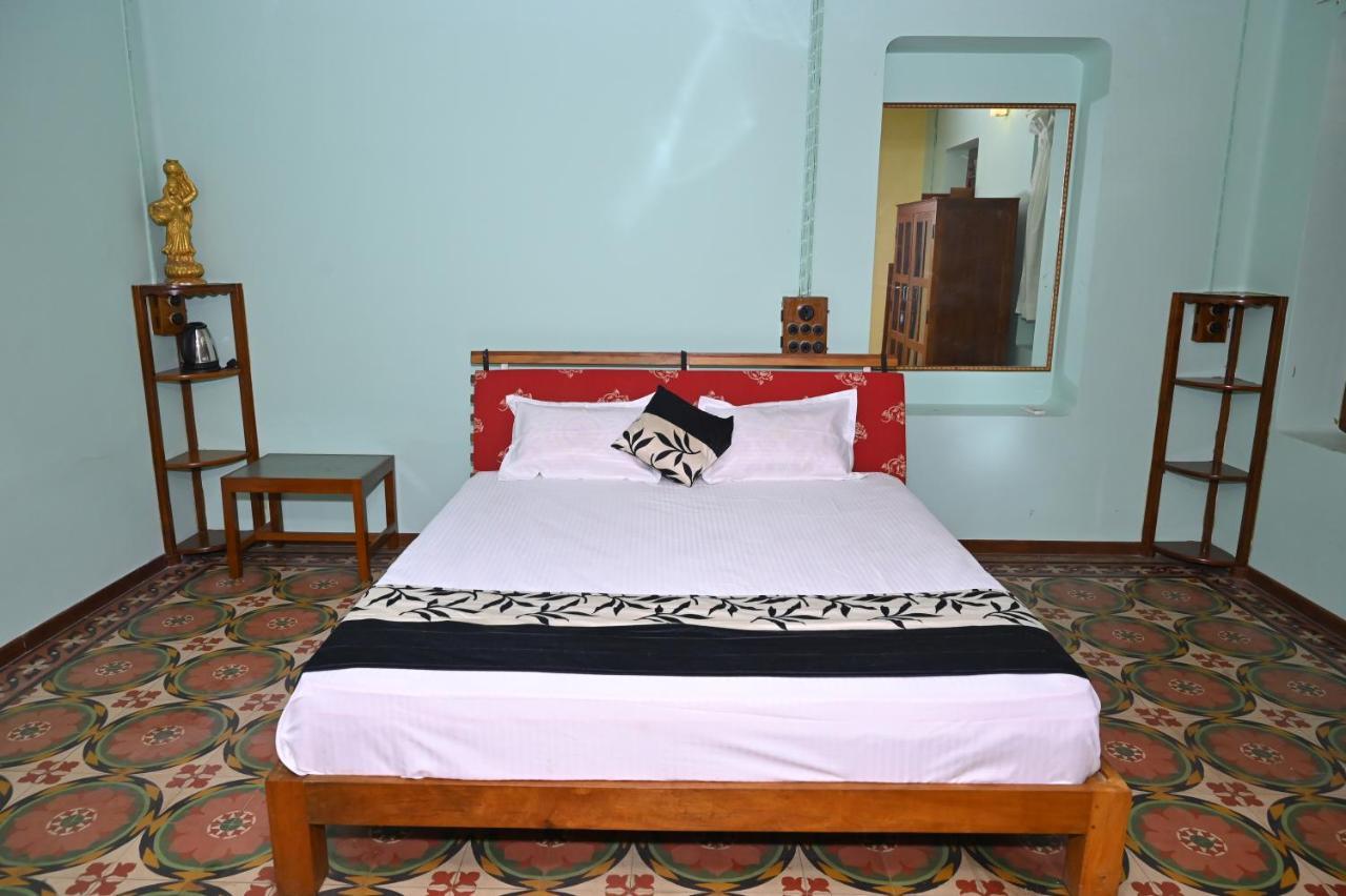 Les Boganveillea Heritage Guest House ออโรวิลล์ ภายนอก รูปภาพ