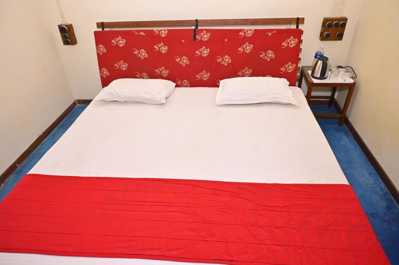 Les Boganveillea Heritage Guest House ออโรวิลล์ ภายนอก รูปภาพ
